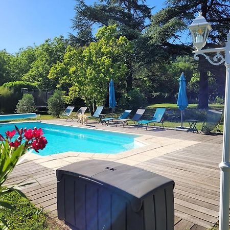 Chambres D'Hotes Le Cedre Bleu Saint-Lattier Exteriér fotografie