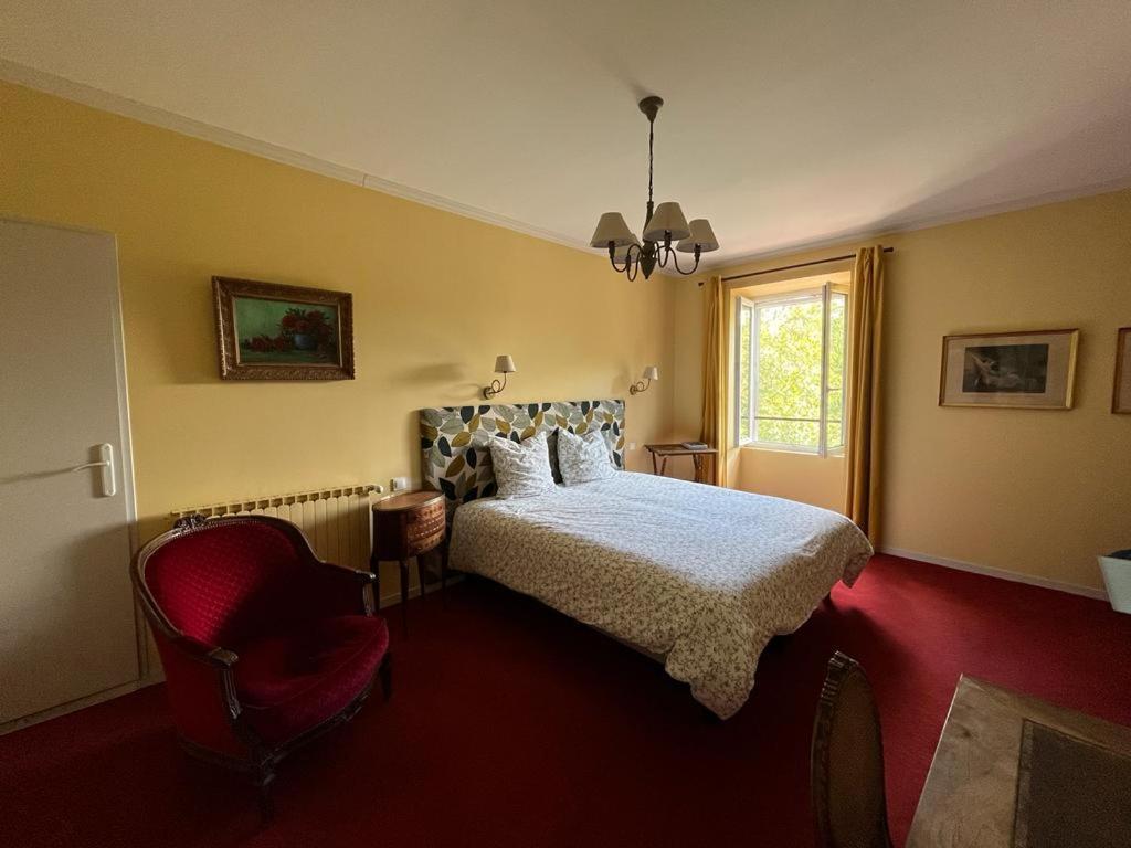 Chambres D'Hotes Le Cedre Bleu Saint-Lattier Exteriér fotografie